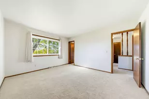 2721 Minot Ln, Waukesha, WI 53188 - Photo 17