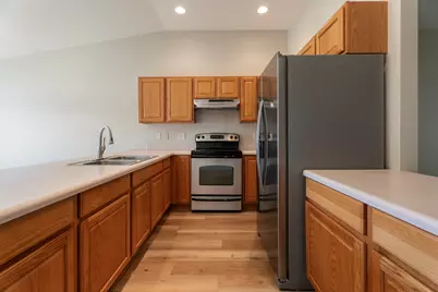 951  Spruce St, Hartford, WI 53027 - Photo 7