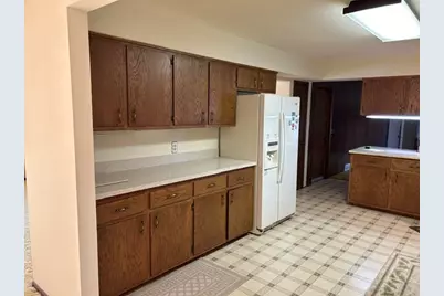 3736 N 12th Pl, Sheboygan, WI 53083 - Photo 7