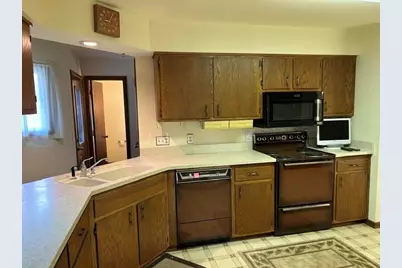 3736 N 12th Pl, Sheboygan, WI 53083 - Photo 15