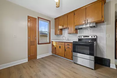3027  21st St, Racine, WI 53403 - Photo 7