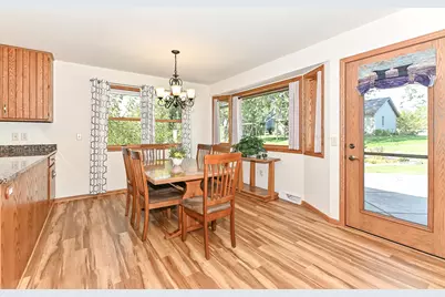 16240 W Allison Ln, New Berlin, WI 53151 - Photo 7