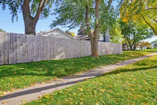 10628 W Sheridan Ave, Milwaukee, WI 53225 - Photo 27