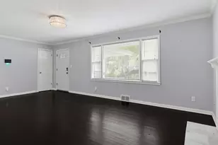 10628 W Sheridan Ave, Milwaukee, WI 53225 - Photo 9