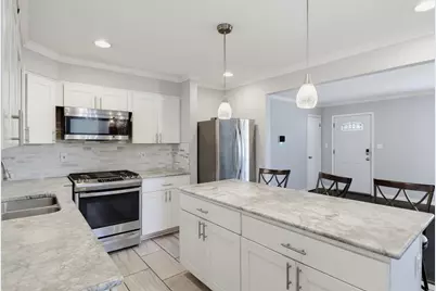 10628 W Sheridan Ave, Milwaukee, WI 53225 - Photo 7