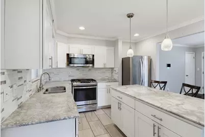 10628 W Sheridan Ave, Milwaukee, WI 53225 - Photo 5