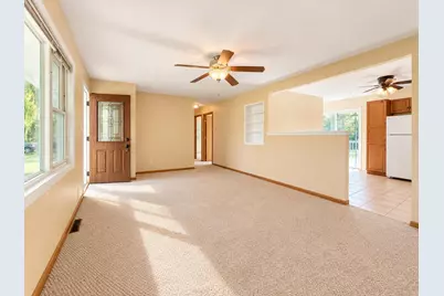N50W14245  Ridgeway Ln, Menomonee Falls, WI 53051 - Photo 5