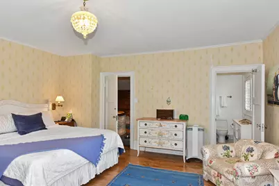 3029 N Summit Ave, Milwaukee, WI 53211 - Photo 29
