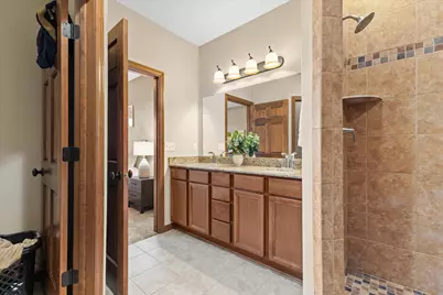 9752 S Mustang Pl, Oak Creek, WI 53154 - Photo 31