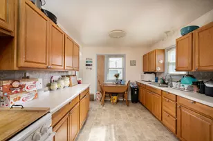 2053 Shoop St, Racine, WI 53404 - Photo 3