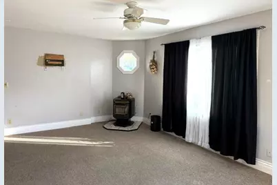 131  Reed St, Plymouth, WI 53073 - Photo 7