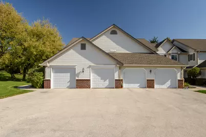 652  Pewaukee Rd #E, Pewaukee, WI 53072 - Photo 19