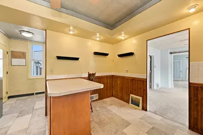 838 N 19th St, Manitowoc, WI 54220 - Photo 15