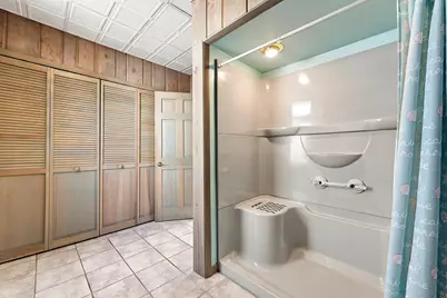838 N 19th St, Manitowoc, WI 54220 - Photo 13