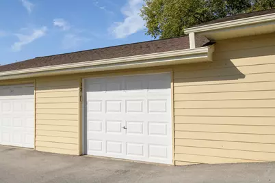 4875  Easy St #12, Delafield, WI 53029 - Photo 19