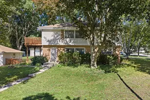 11610 W Elmhurst Pkwy, Wauwatosa, WI 53226 - Photo 35