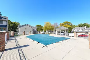 7535 W Tuckaway Creek Dr, Franklin, WI 53132 - Photo 39