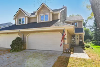7535 W Tuckaway Creek Dr, Franklin, WI 53132 - Photo 1