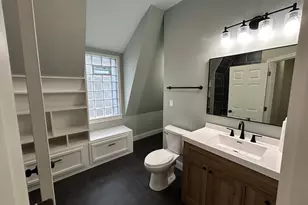 3343 N 8th St, Milwaukee, WI 53206 - Photo 15