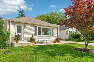 4628 N Hollywood Ave, Whitefish Bay, WI 53211 - Photo 1