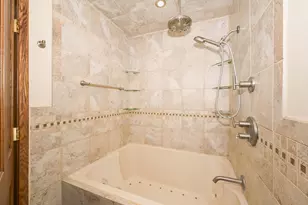 7021 W Southview Dr, Franklin, WI 53132 - Photo 41