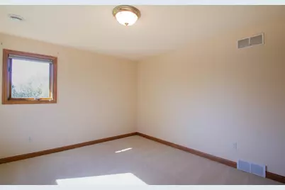 636  Mary Knoll Ln, Watertown, WI 53098 - Photo 39