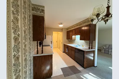 2617A  Camelot Blvd, Sheboygan, WI 53081 - Photo 5