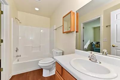 5152 S Hidden Dr, Greenfield, WI 53221 - Photo 17