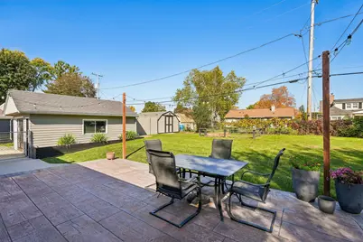 256  Ivy Pl, West Bend, WI 53095 - Photo 29