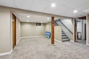 256 Ivy Pl, West Bend, WI 53095 - Photo 21