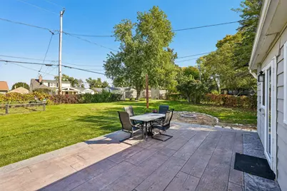 256  Ivy Pl, West Bend, WI 53095 - Photo 25