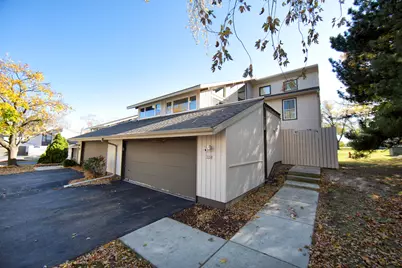 1228 W Baldwin Ct, Mequon, WI 53092 - Photo 23