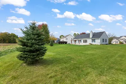 N56W35151  Pondview Ln, Lac La Belle, WI 53066 - Photo 37