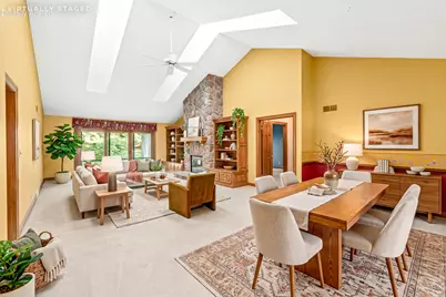 W133N8127  Danell Dr, Menomonee Falls, WI 53051 - Photo 5