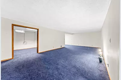 W133N8127  Danell Dr, Menomonee Falls, WI 53051 - Photo 33