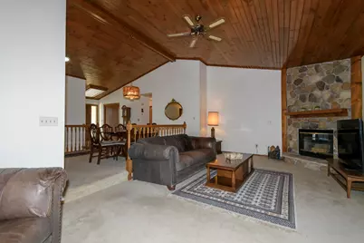 N98W18030  Bramblewood Ct #D-55, Germantown, WI 53022 - Photo 15