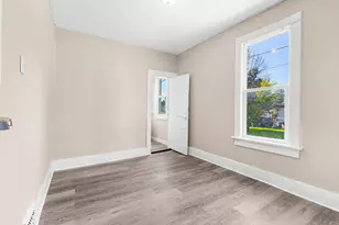 2463 W Chambers St, Milwaukee, WI 53206 - Photo 9