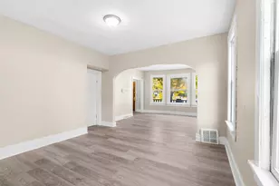 2463 W Chambers St, Milwaukee, WI 53206 - Photo 13