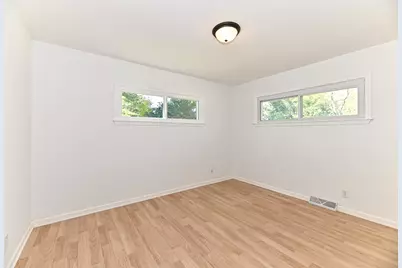 17230 W Jills Dr, New Berlin, WI 53146 - Photo 27