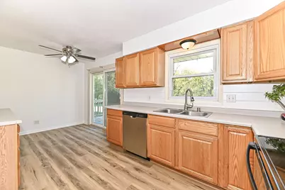 17230 W Jills Dr, New Berlin, WI 53146 - Photo 13