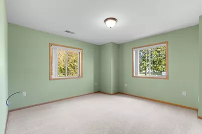 934  Spring Ct, Newburg, WI 53095 - Photo 19