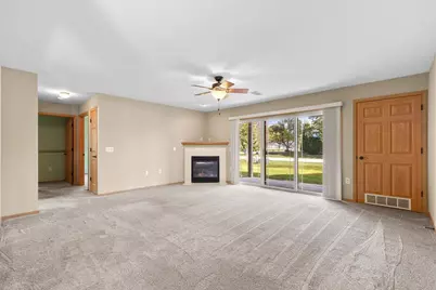 934  Spring Ct, Newburg, WI 53095 - Photo 9