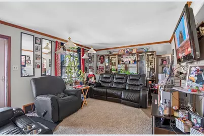 1305  Walton Ave, Racine, WI 53402 - Photo 5