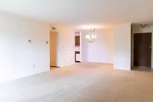 320 E Pleasant St, Oconomowoc, WI 53066 - Photo 5