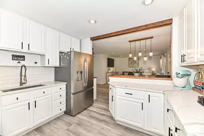 3419 W Parnell Ave, Milwaukee, WI 53221 - Photo 9