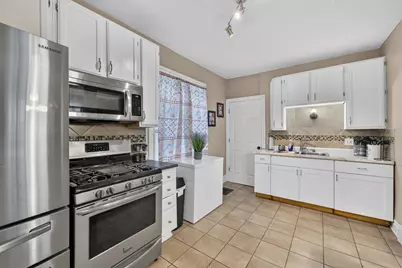 3009 S 8th St, Milwaukee, WI 53215 - Photo 9