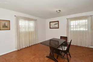 3019 W College Ave, Franklin, WI 53221 - Photo 9