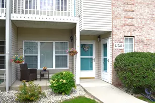 11210 W Gilbert Ave, Wauwatosa, WI 53226 - Photo 1