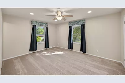 13380  Burlawn Pkwy, Brookfield, WI 53005 - Photo 29