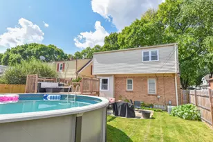 2426 S 73rd St, West Allis, WI 53219 - Photo 27